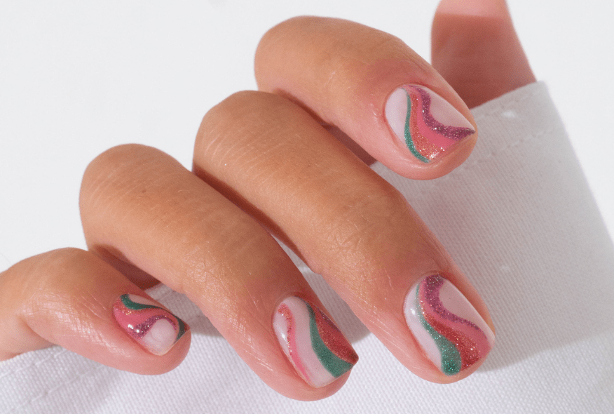 Autumn Swirl Nails: The Perfect Nail Look for the Season!