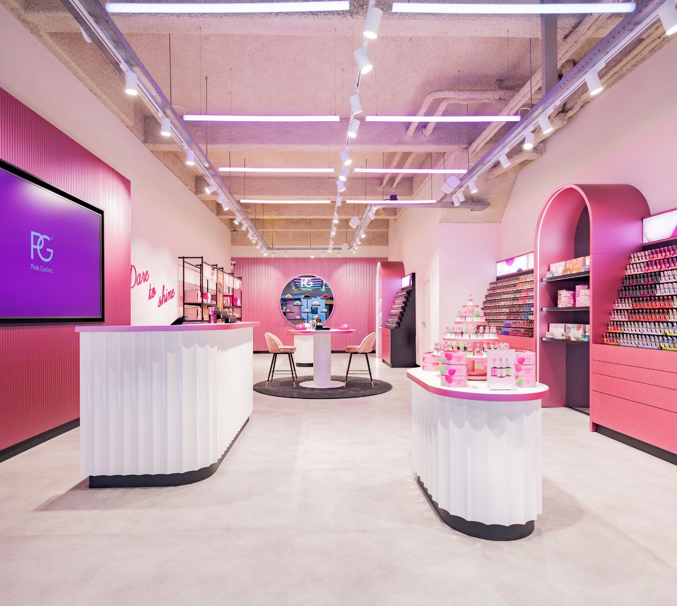 Pink Gellac Opens 10th Store