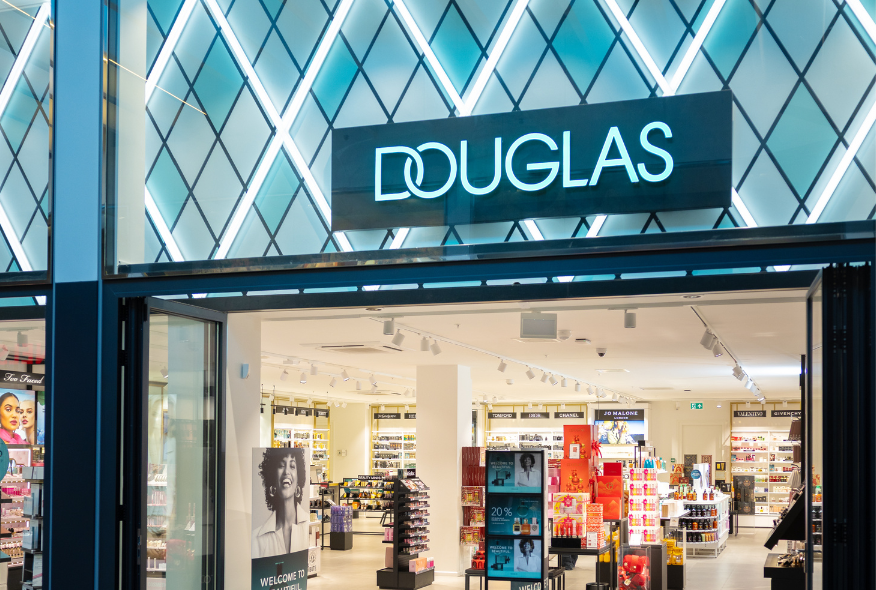 Pink Gellac now available at all DOUGLAS stores in the Netherlands and Belgium