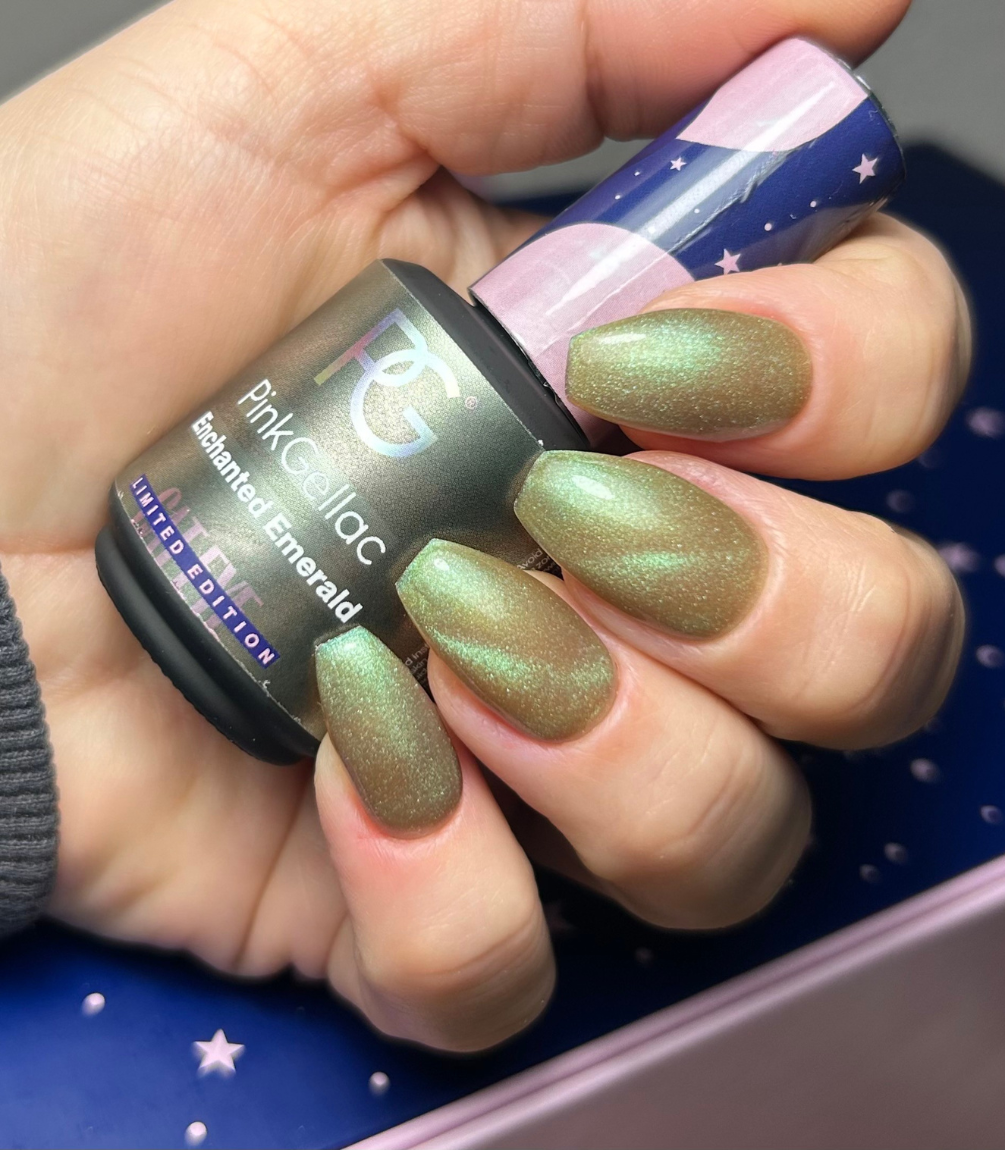 Cat Eye Enchanted Emerald