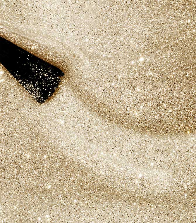 Close-up of Pink Gellac 130 Luxury Gold gel polish texture.