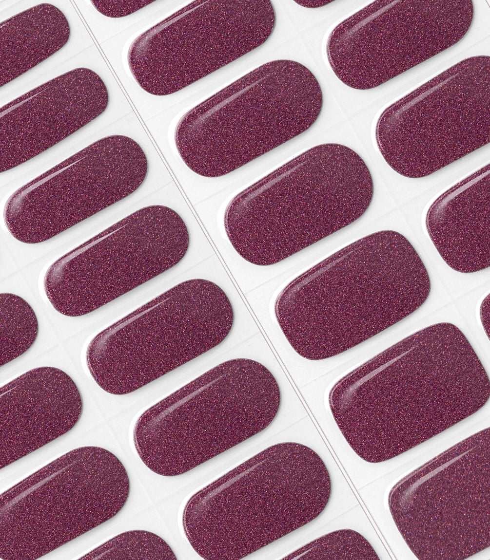 Close-up of the Pink Gellac 020 Sparkling Plum gel nail sticker sheet.