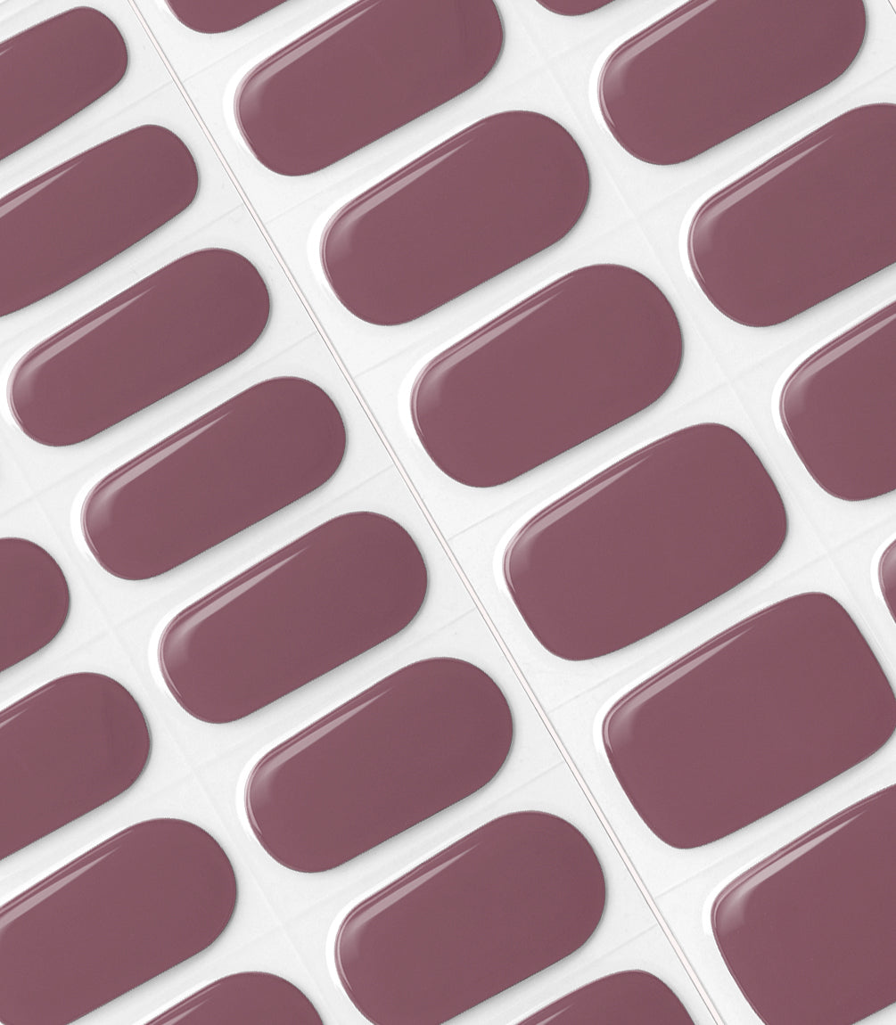 Close-up of the Pink Gellac 031 Deep Mauve gel nail sticker sheet.